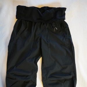 LuluLemon Soft & Loose Crop Jogger